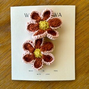 Wild Wawa flower hair clips